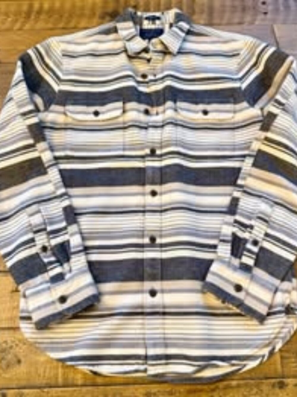 Men's Lucky Brand x Pendleton classic fit striped flannel, size small